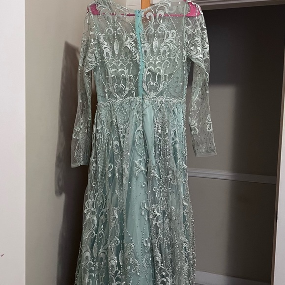 Small - Picture 2 of 3